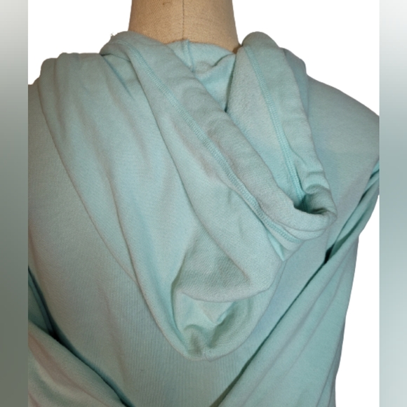 •𝙑𝙎•𝙃𝙊𝙊𝘿𝙄𝙀•𝙏𝙀𝘼𝙇• - Picture 8 of 12